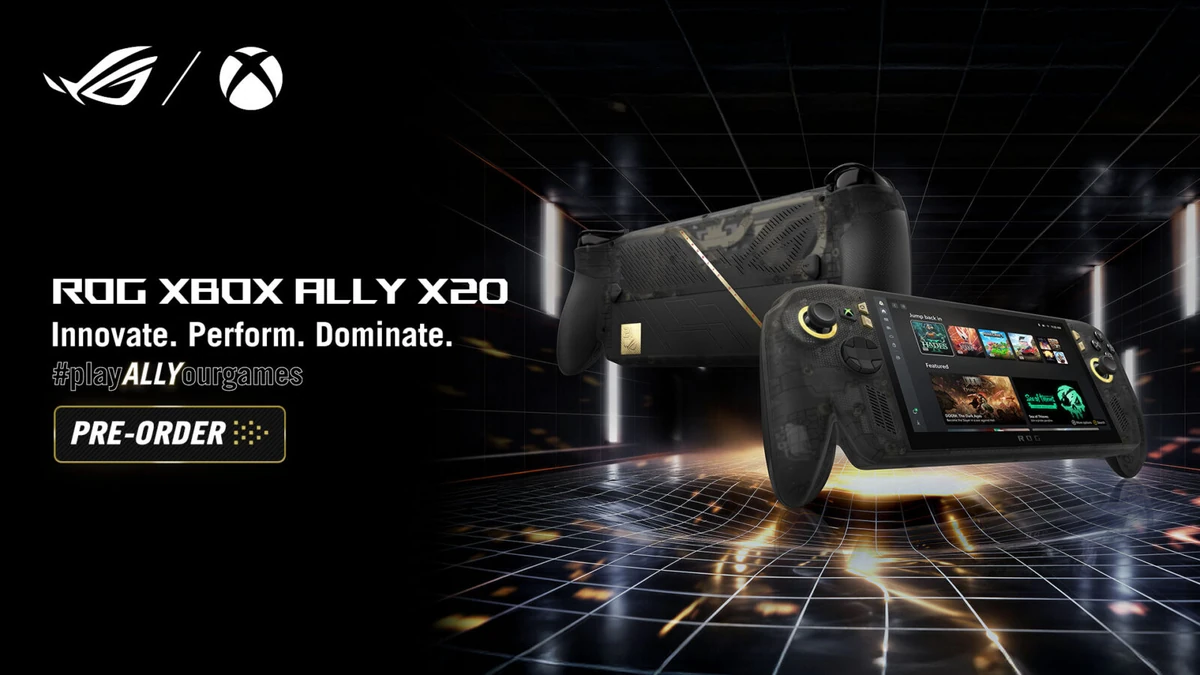 ROG Xbox Ally X20 com tela ligada e controles acoplados diante da embalagem comemorativa de 20 anos da linha ROG.